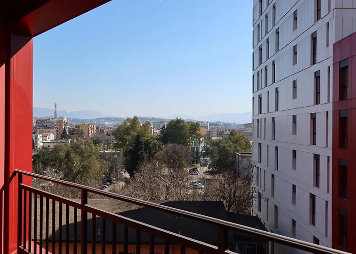 호텔 Bluemoon Retreat 티라나