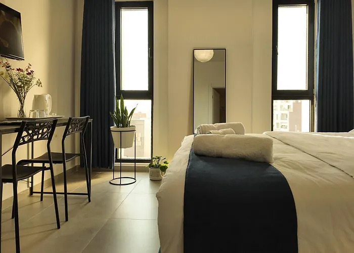 Hotel Bluemoon Retreat