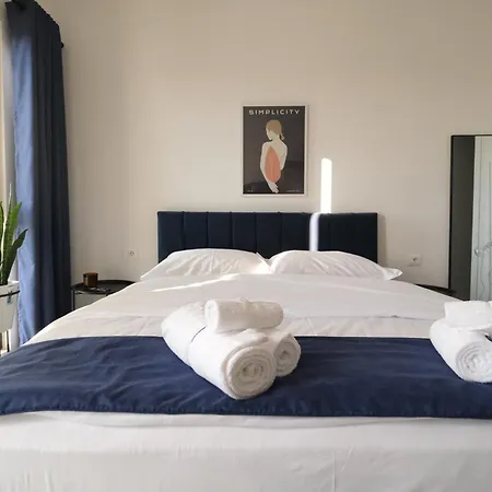 Bluemoon Retreat Hotel *