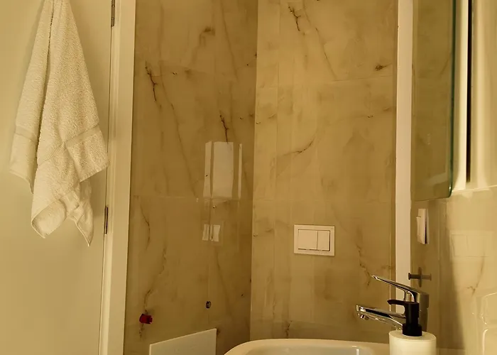 Bluemoon Retreat * Tirana