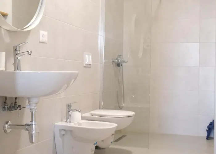 Hotel Bluemoon Retreat *